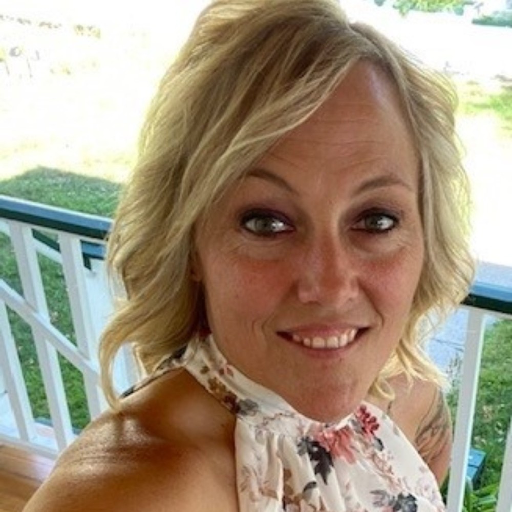 Meet your Posher, Jennifer